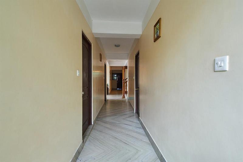 Jain Group Hotel Royal Residency Ґанґток Екстер'єр фото