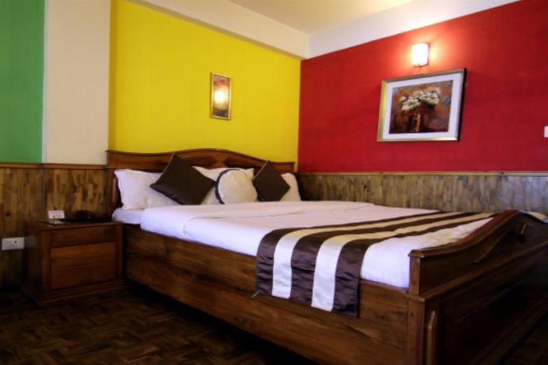 Jain Group Hotel Royal Residency Ґанґток Екстер'єр фото