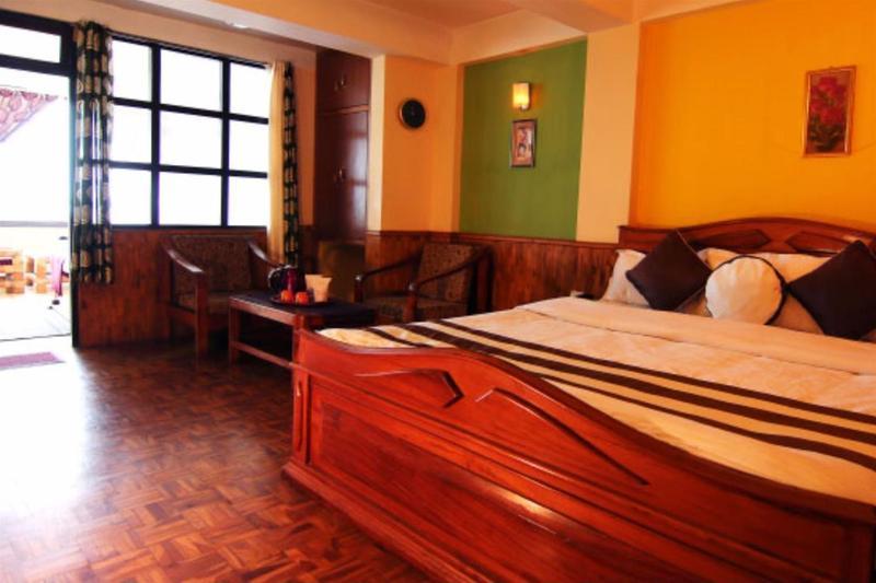 Jain Group Hotel Royal Residency Ґанґток Екстер'єр фото
