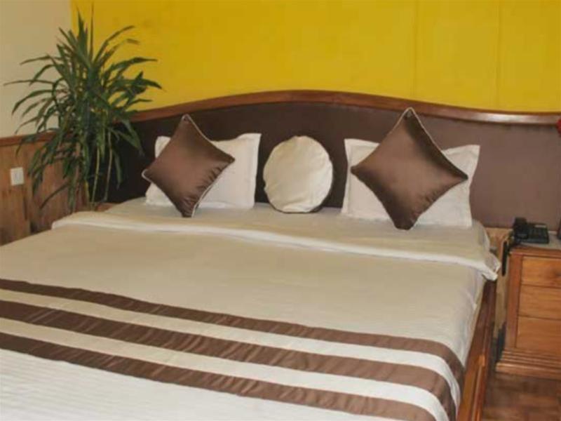 Jain Group Hotel Royal Residency Ґанґток Екстер'єр фото