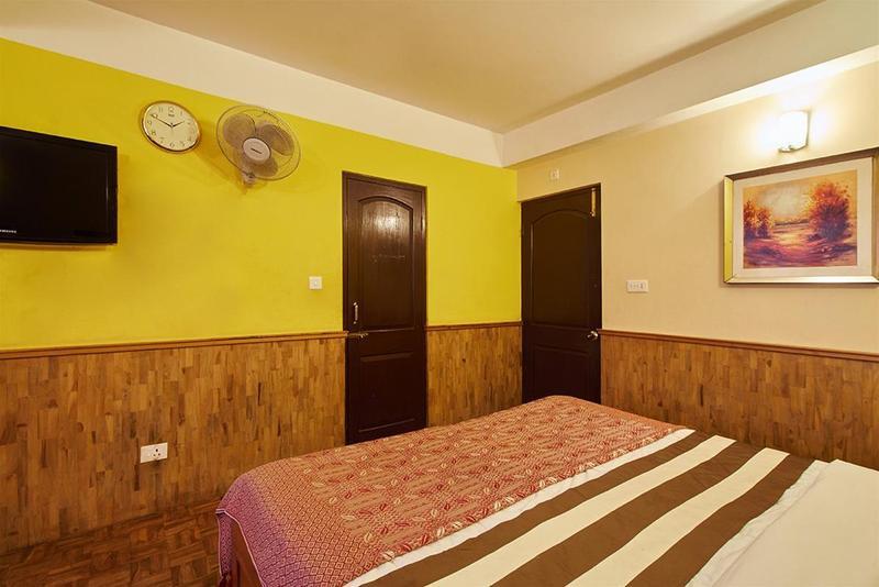 Jain Group Hotel Royal Residency Ґанґток Екстер'єр фото