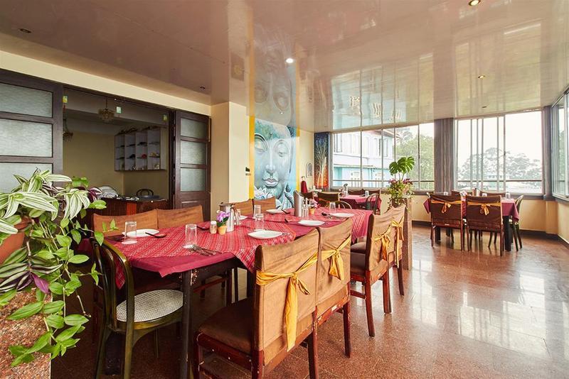 Jain Group Hotel Royal Residency Ґанґток Екстер'єр фото