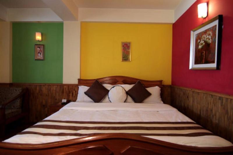 Jain Group Hotel Royal Residency Ґанґток Екстер'єр фото